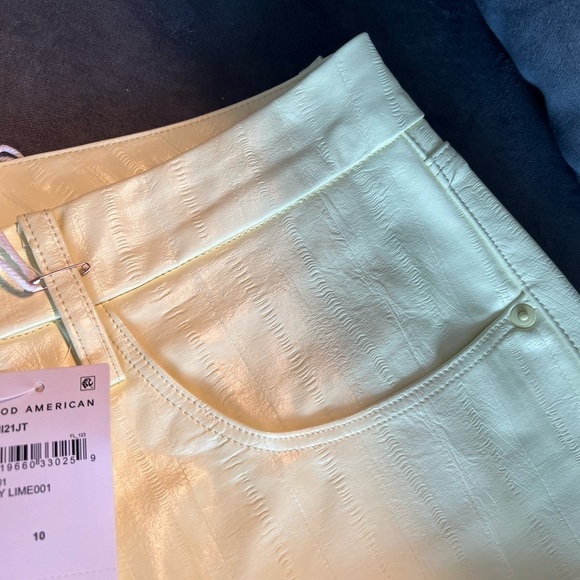Good American 90s relaxed faux leather straight leg pants size 10 lemon - Picture 10 of 14